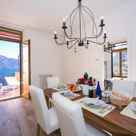 Apartment Sleeps 6 Menaggio